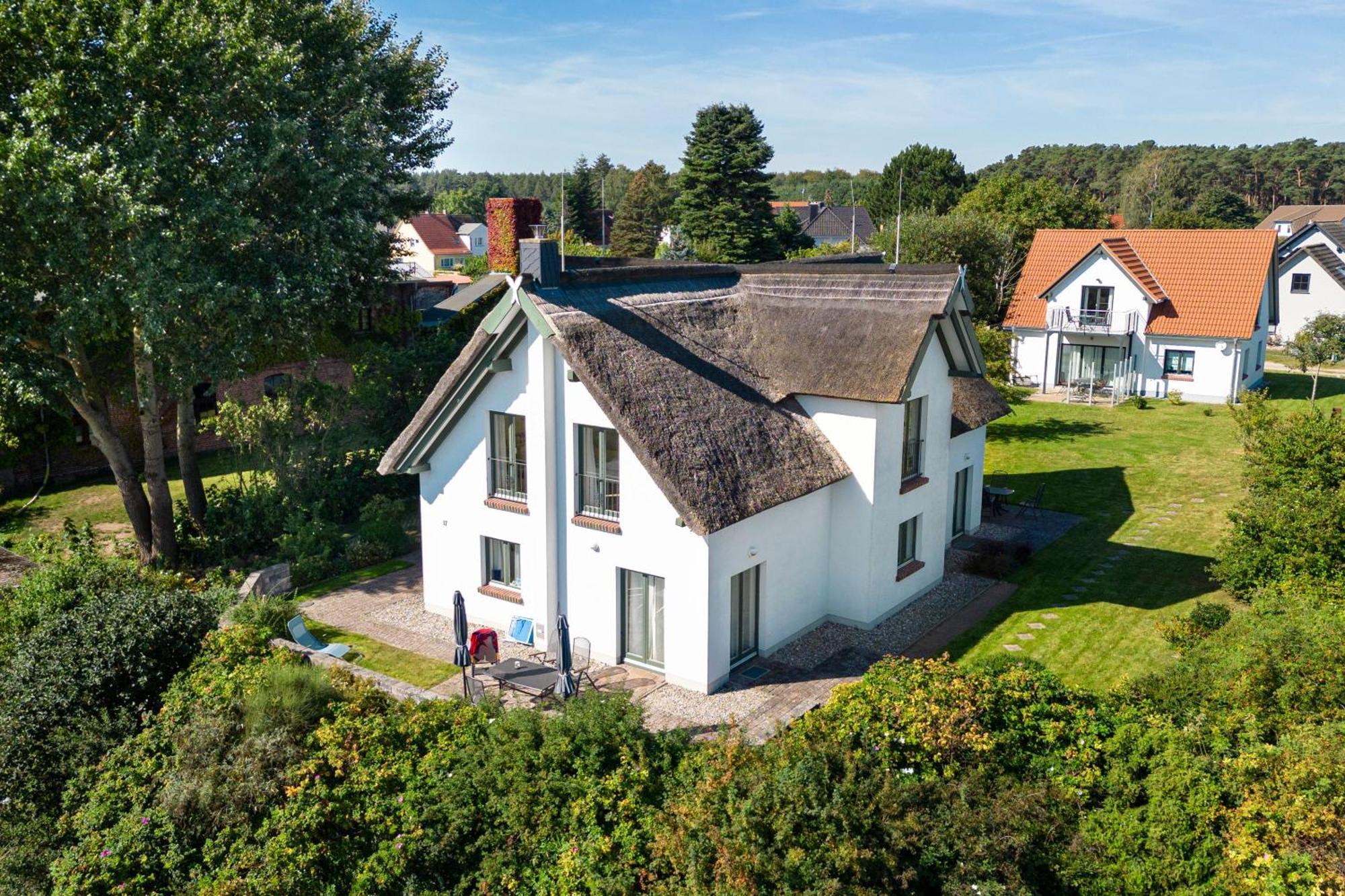 Reetdachhaus Im Fischerdorf Freest Luaran gambar